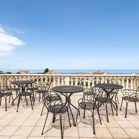 Couette-café Luxury