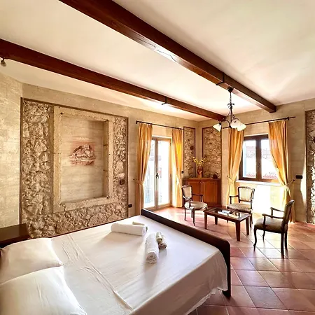 Luxury Couette-café