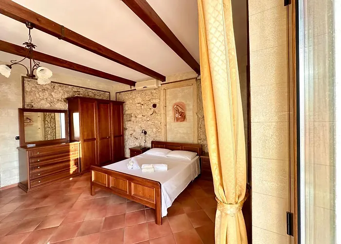 Luxury 4* Santa Domenica (Vibo Valentia)