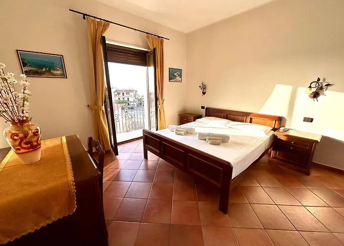 Luxury Alojamento de Acomodação e Pequeno-almoço Santa Domenica (Vibo Valentia)